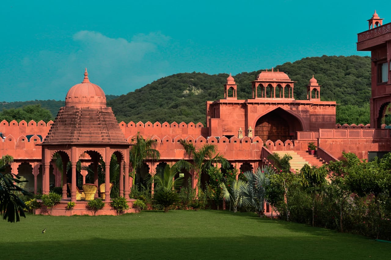 Puratan Qila hotel property in Ranthambore